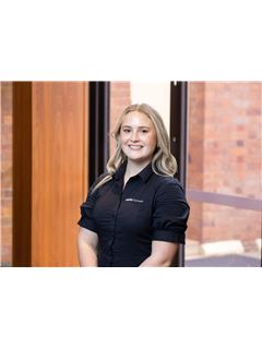 Office Staff - Chloe Sanderson - REMAX Success