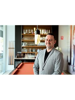 Associate - Ben Tranter - REMAX Regency