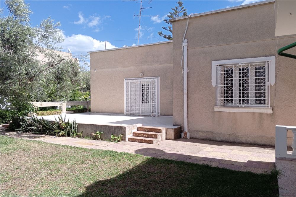 A Vendre Une grande villa au Centre Ville Nabeul