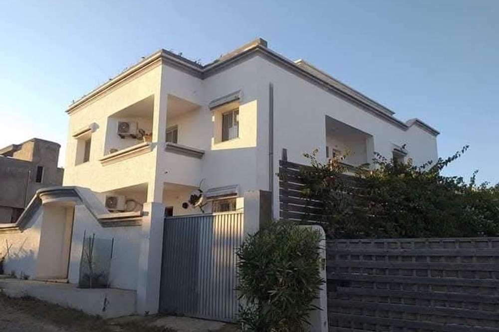 Une résidence de 5 Appartements à la plage