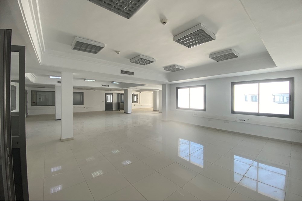 À Louer – Plateaux Bureaux à Charguia 2