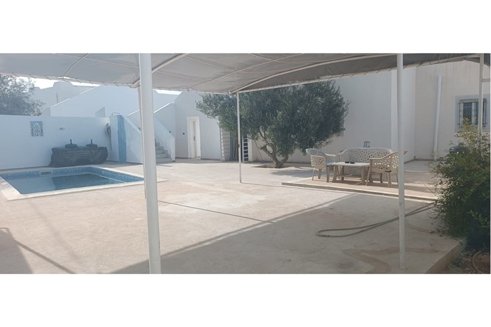 Maison Luxueuse à Djerba: Piscine, Jardin,
