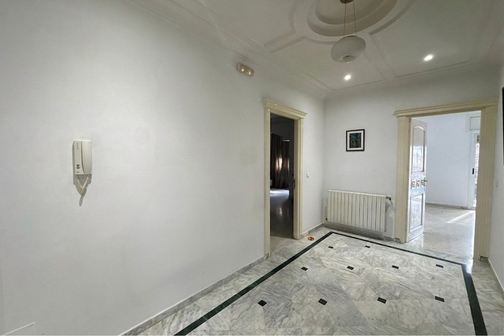 A vendre une villa à Borj Louzir