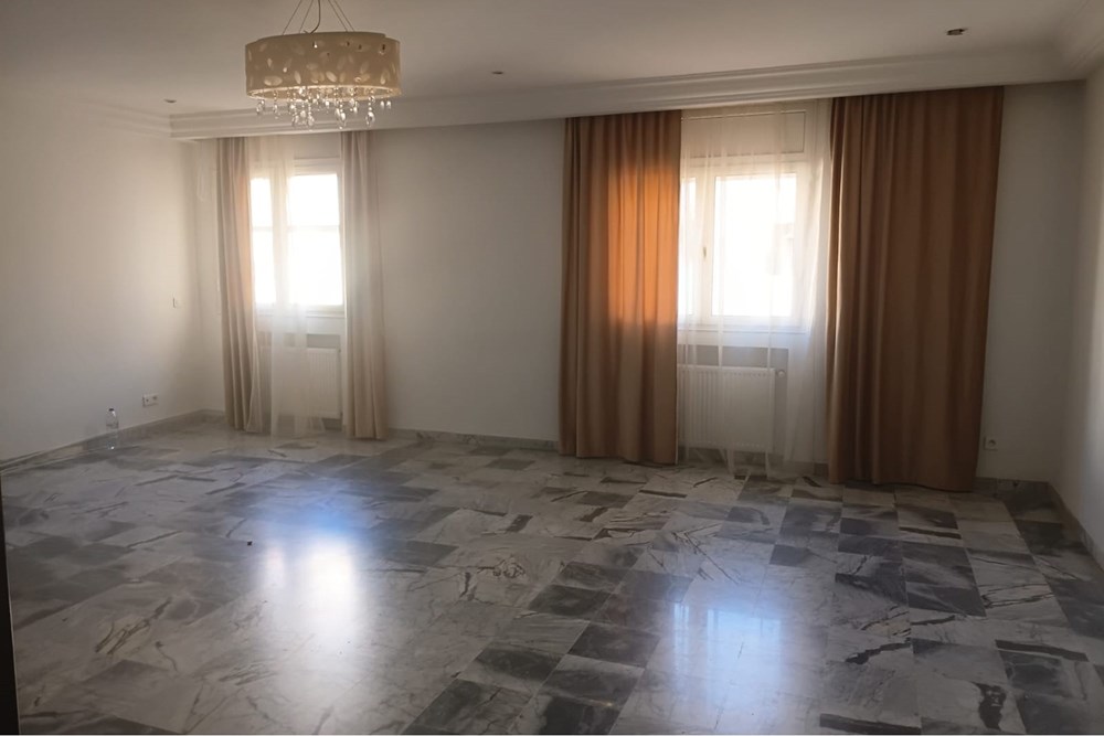 Appart S3. moderne rénové, Les Jardins du Lac 2,