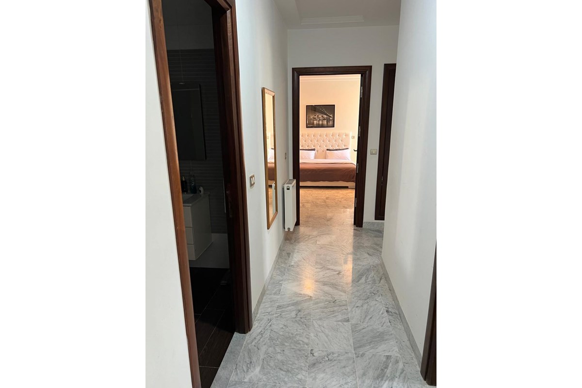 À Vendre Appartement S+2 à Jardin de Carthage