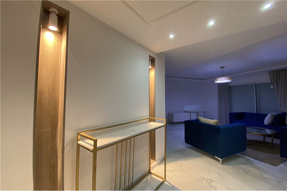Appartement S+2 meublé à louer à Ennasr 2
