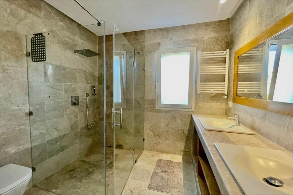 A vendre Villa Jumelée à Gammarth Touristique