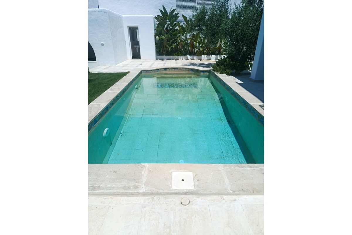 Villa S+4 avec piscine Mrezga haut standing 760MD