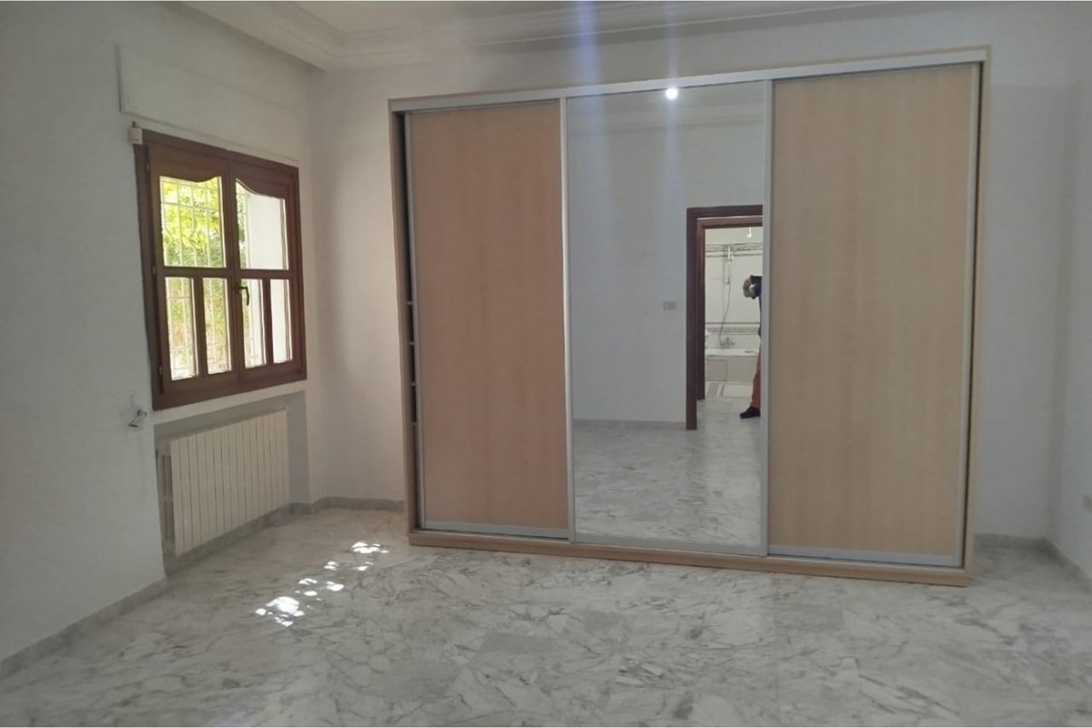 Villa de Luxe à Louer à La Marsa