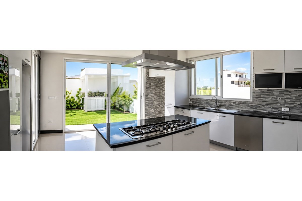 Villa Haut Standing avec Piscine – La Marsa