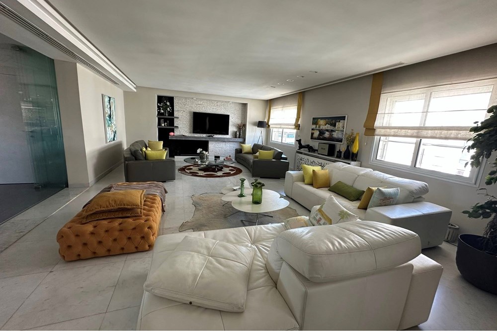 À vendre Penthouse avec studio indépendant Lac 2