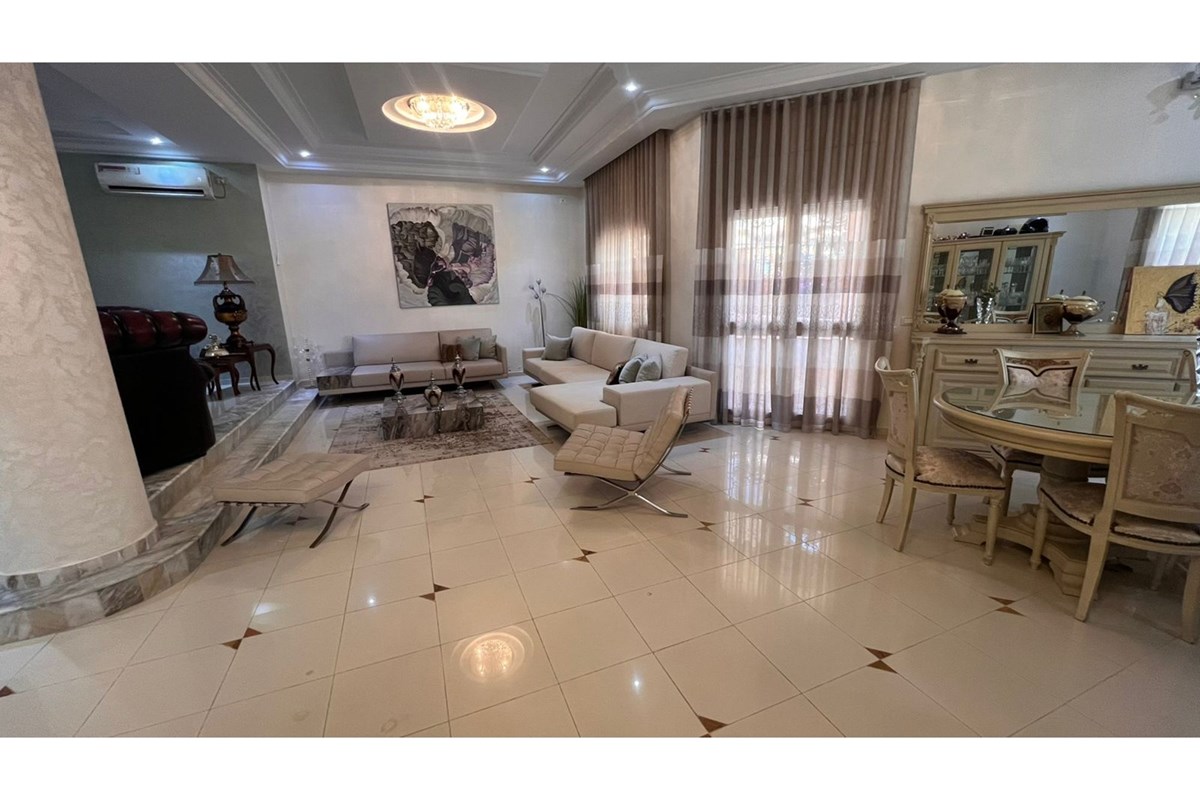 Villa prestigieuse à vendre – Ezzahra Ville