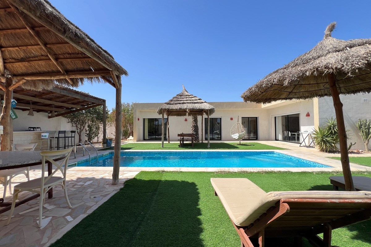 Villa avec piscine privée location annuelle