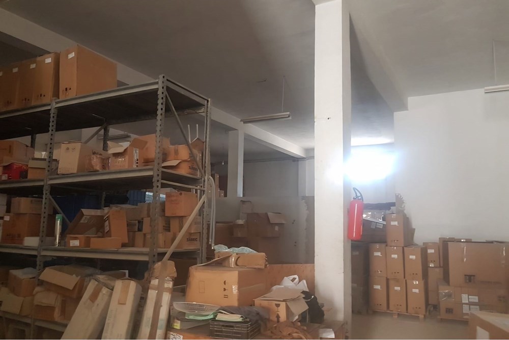 À vendre – Entrepôt premium à Charguia 1