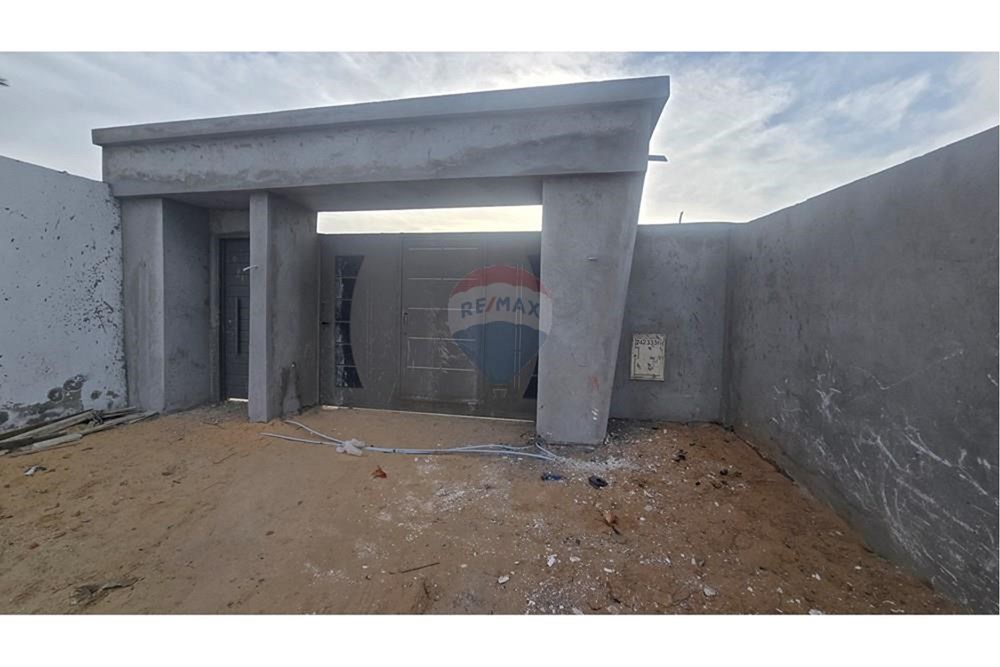 Villa S+2 avec studio et piscine – à Trifa, Midoun