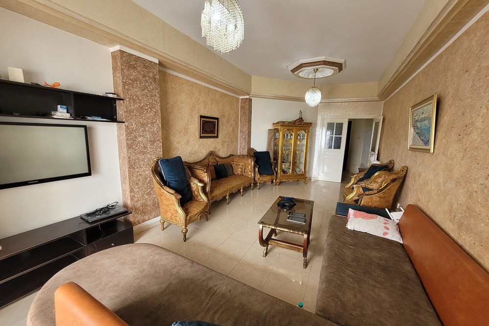 Exquisite 3-Story Apartment in Bizerte Nord