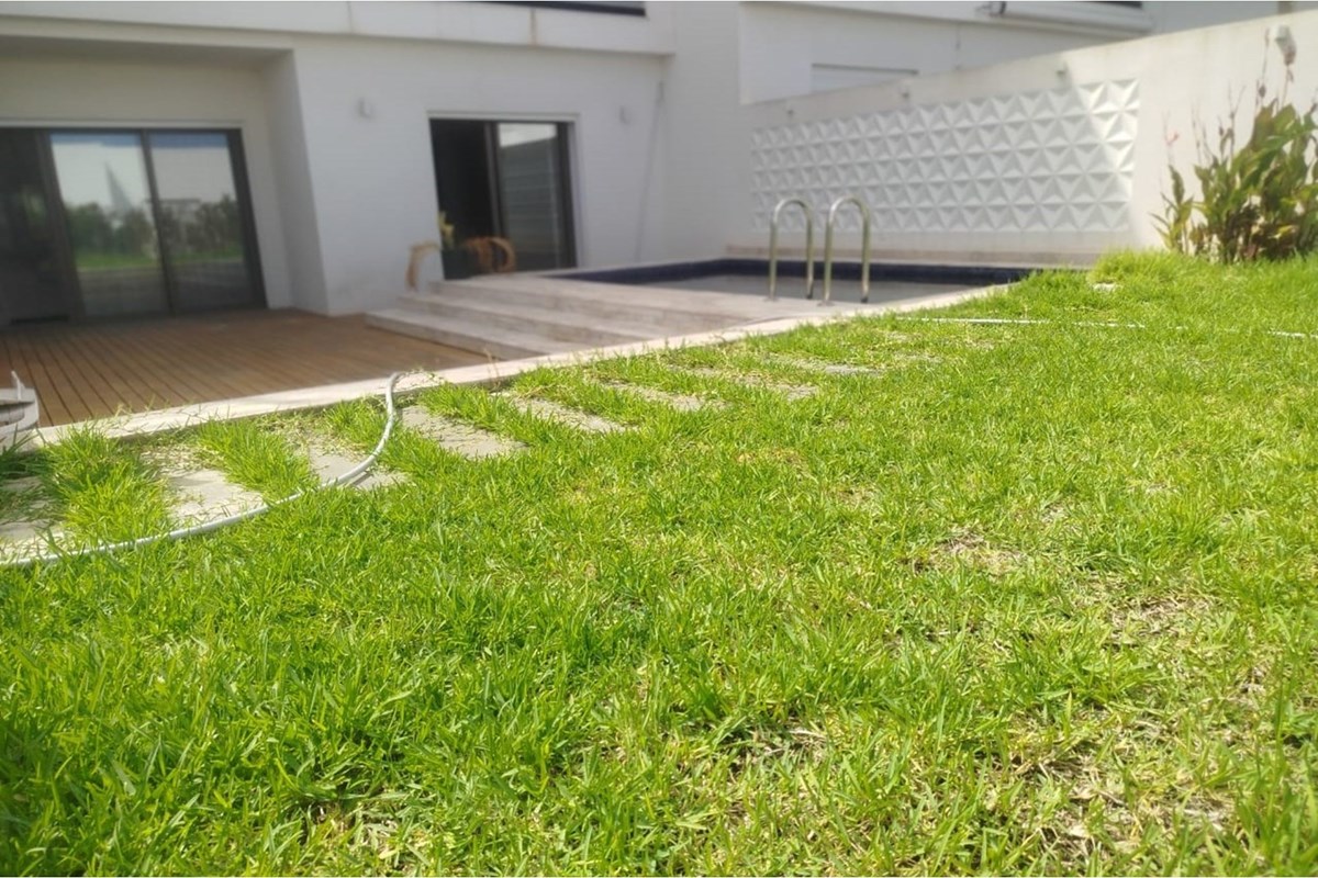 À LOUER – APPARTEMENT MEUBLÉ DE STANDING