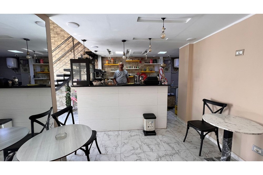 À Vendre – Salon de thé à Ezzahra (fonds et murs)