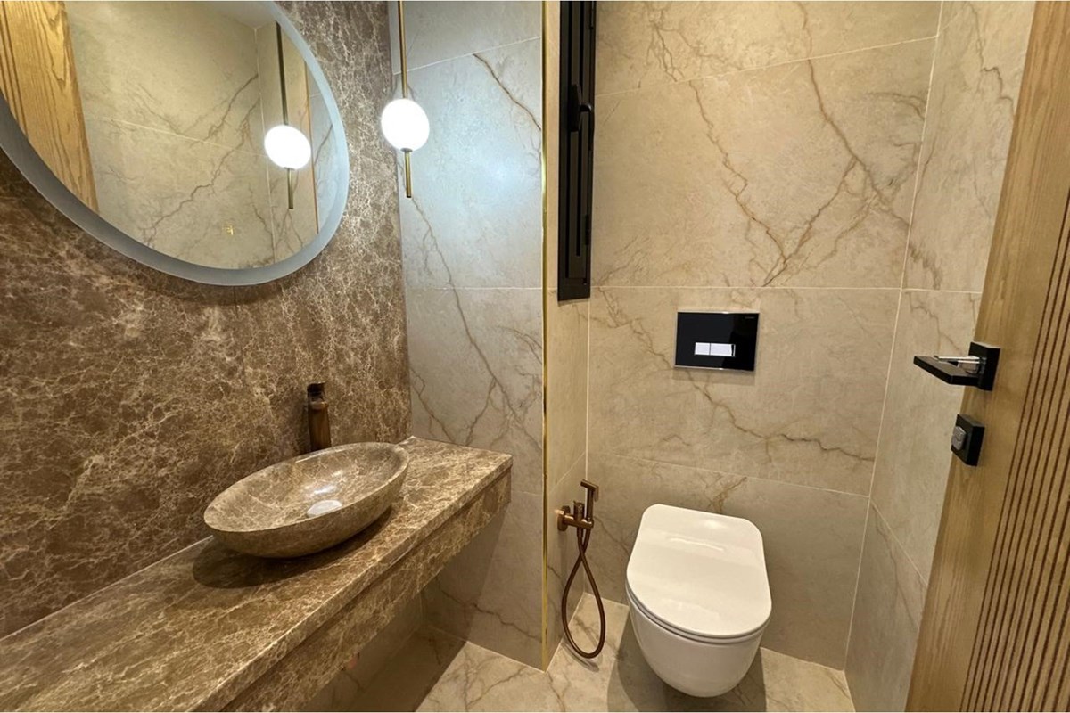 À vendre un appartement S+3 à Ennasr