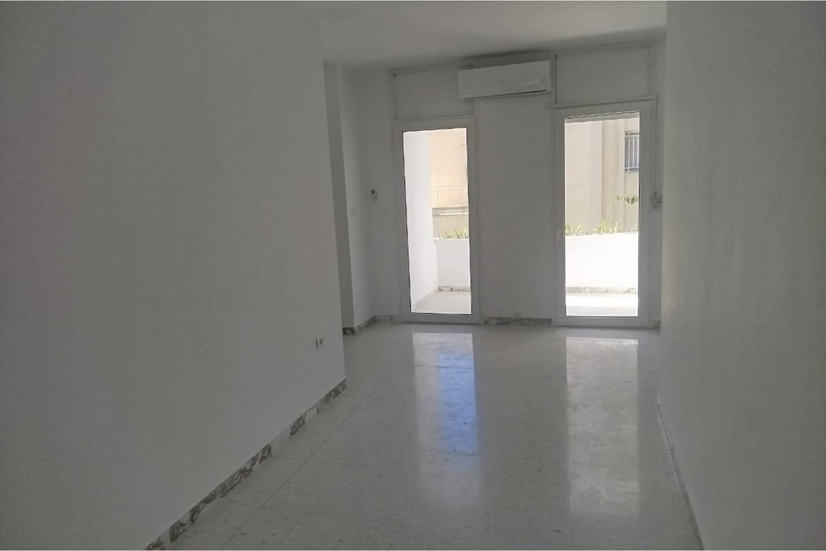 Villa Luxe à Louer: Moderne & Spacieuse à Tunis