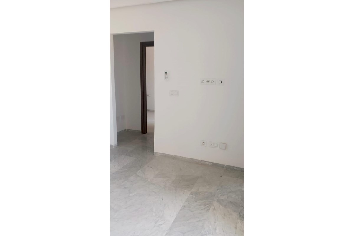 À VENDRE – APPARTEMENT S+1 À CITÉ EL WAHAT