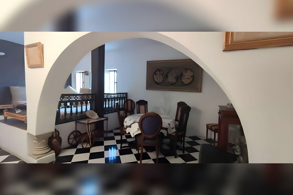 Location annuelle – Villa de luxe avec piscine