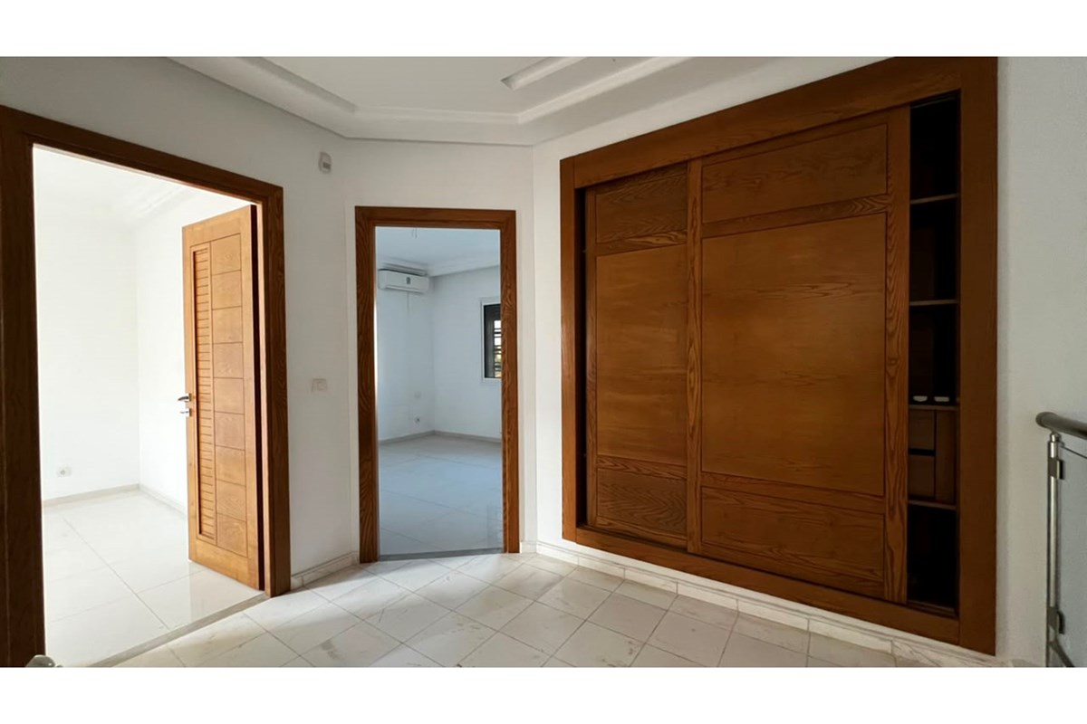 À vendre, Duplex à Radès Méliane