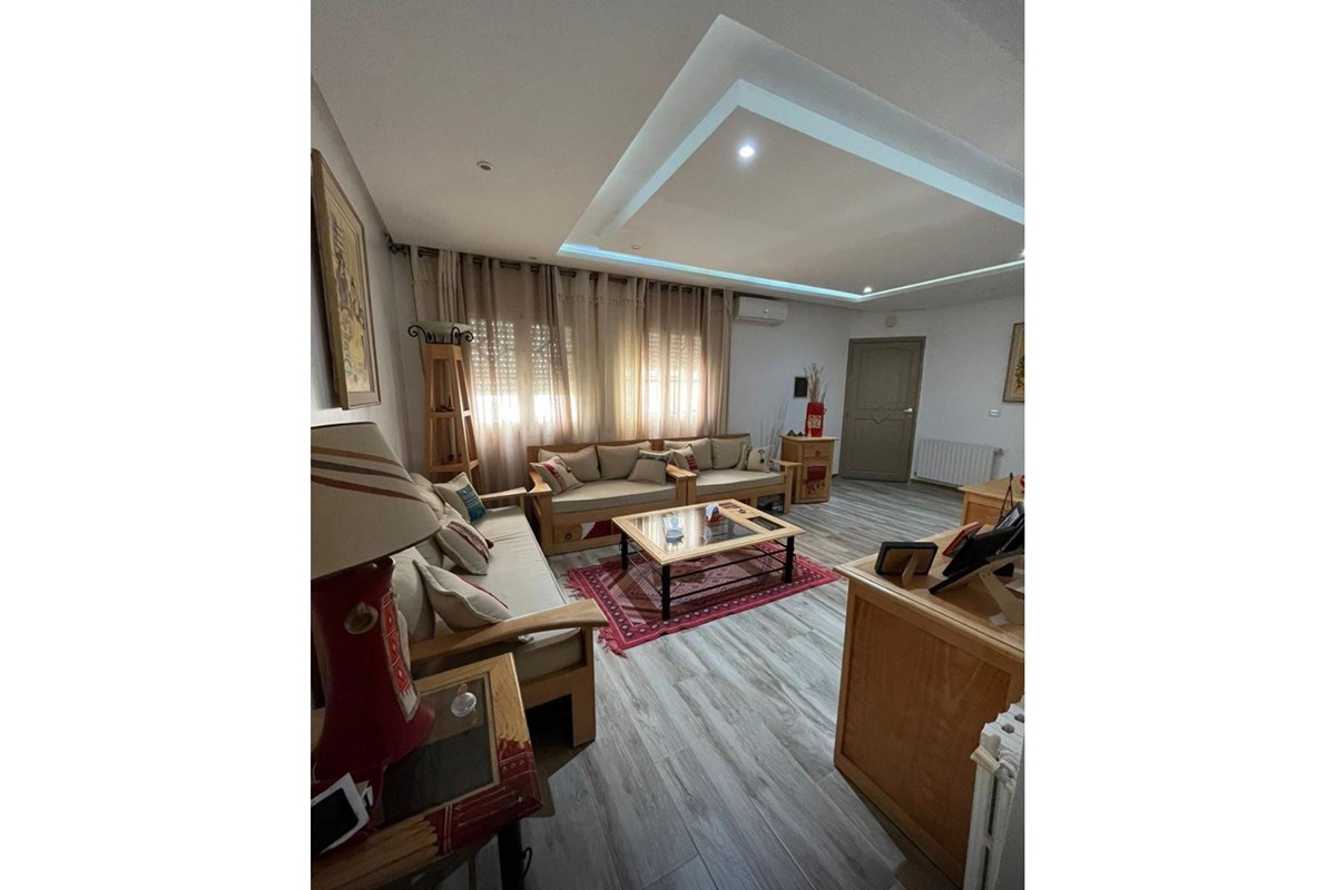 À vendre un S+4 Ain Zaghouan nord