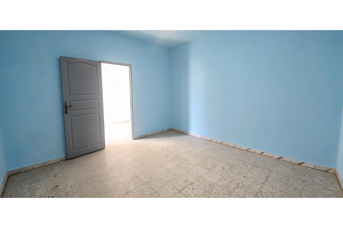 Maison à vendre à Mahboubine S+2