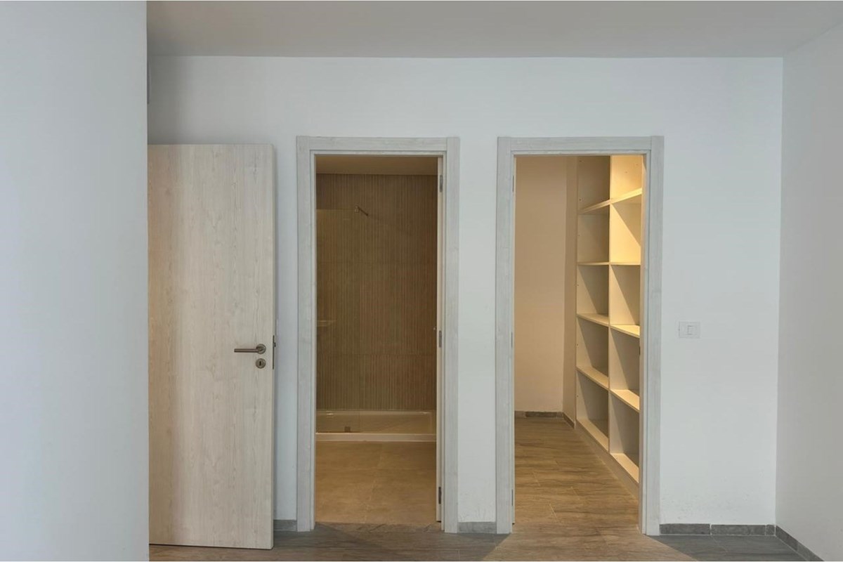 Duplex neuf avec jardin à cité el Ghazela