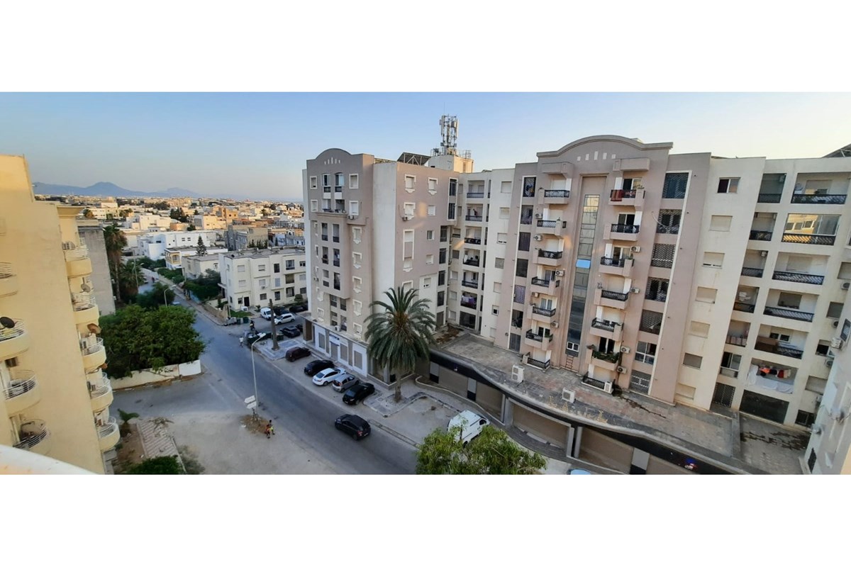 A VENDRE S+4 A Cité El Wahat Laouina