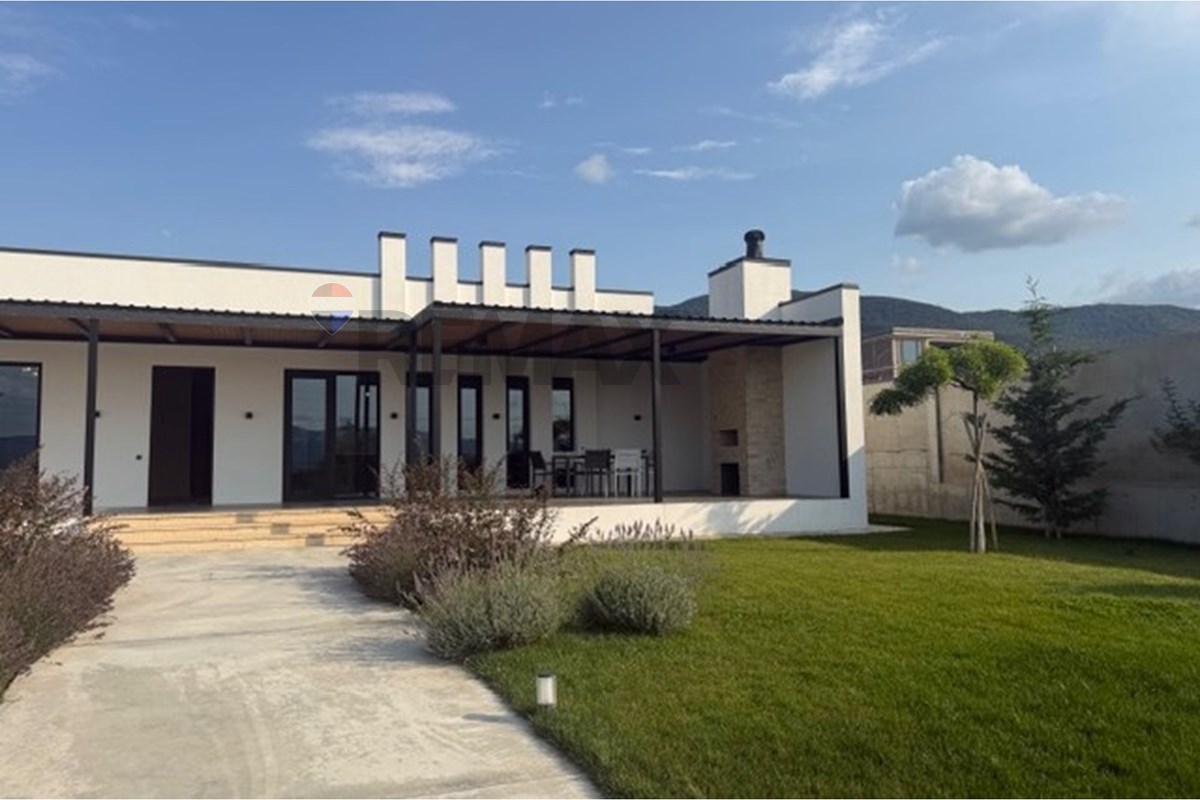 Premium Villa in Saguramo - Photo 2