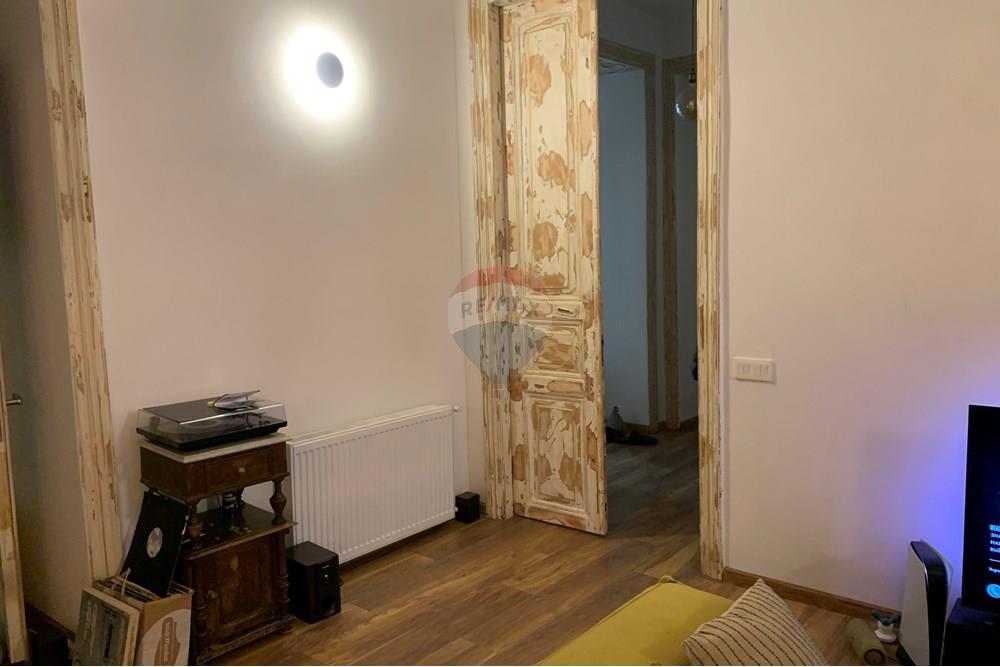 For sale 3-room apartment in Mtatsminda - Photo 4