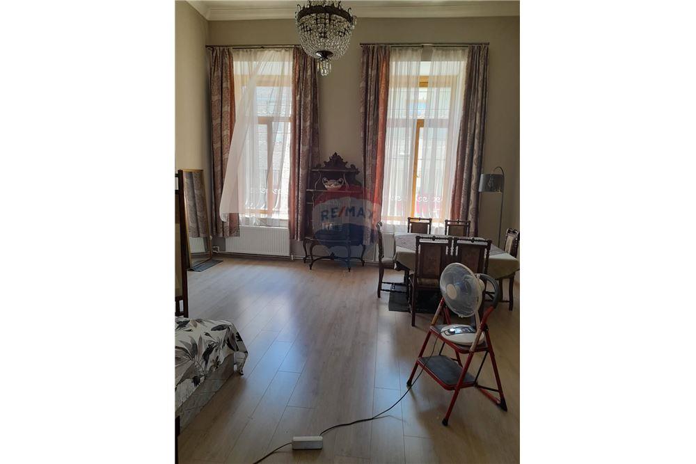 Office space for rent - Photo 3