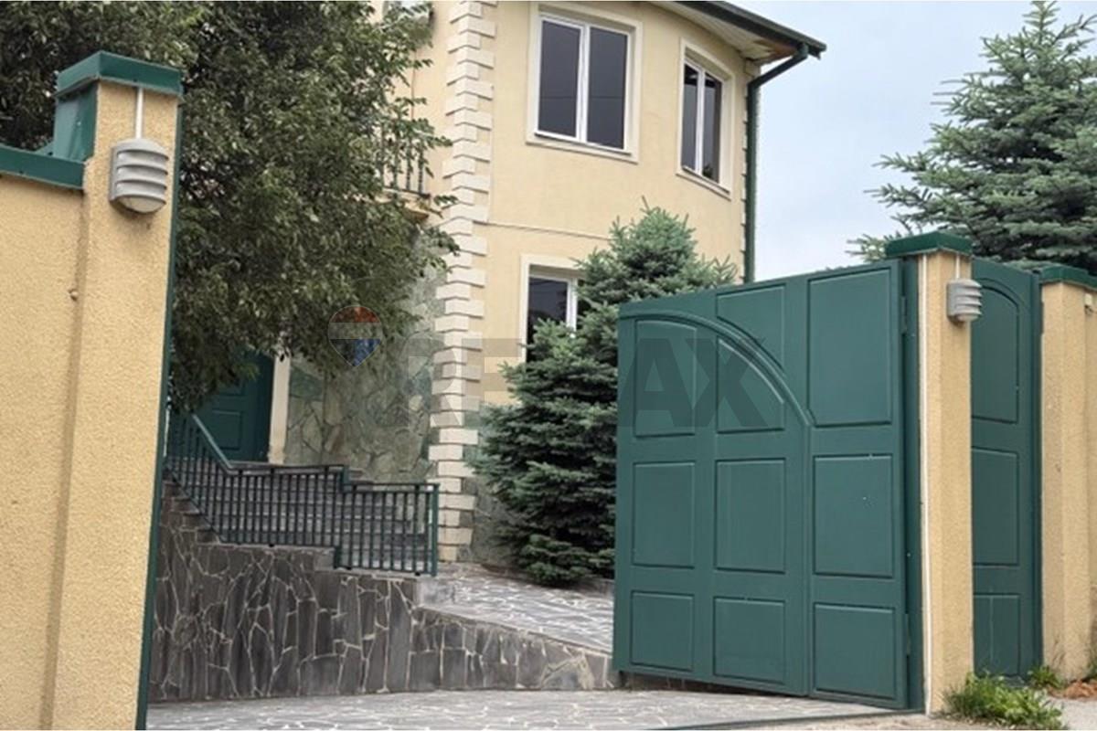 Saguramo | House next to Museum - Photo 2