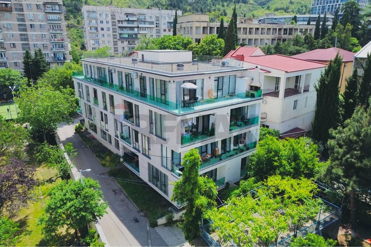 იყიდება 2 ბინა ერთ ფართში კრწანისში + 2 პარკინგი