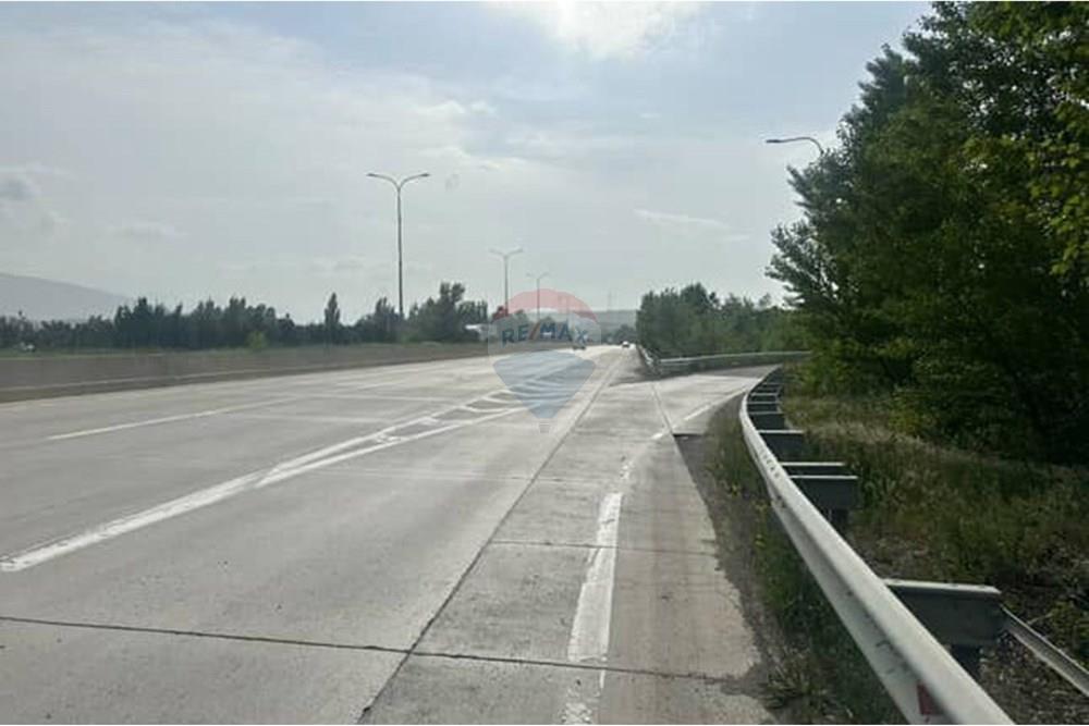 Land plot for sale at the highway intersection - Photo 2