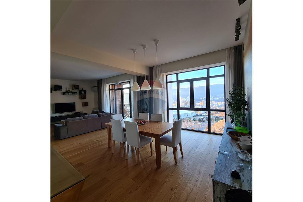 Big apartment in Lisi Veranda for rent