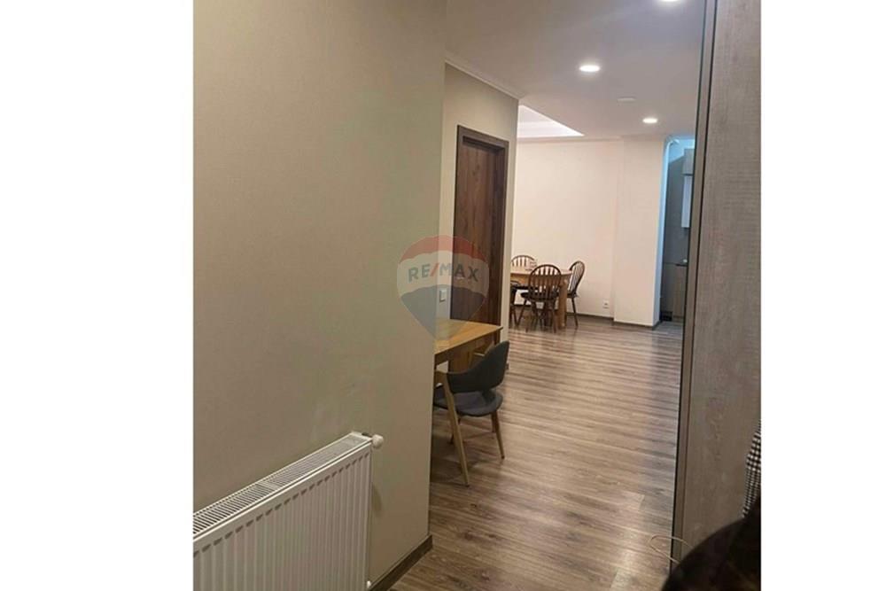 An apartment is for rent on Khiliani, Saburtalo - Photo 4