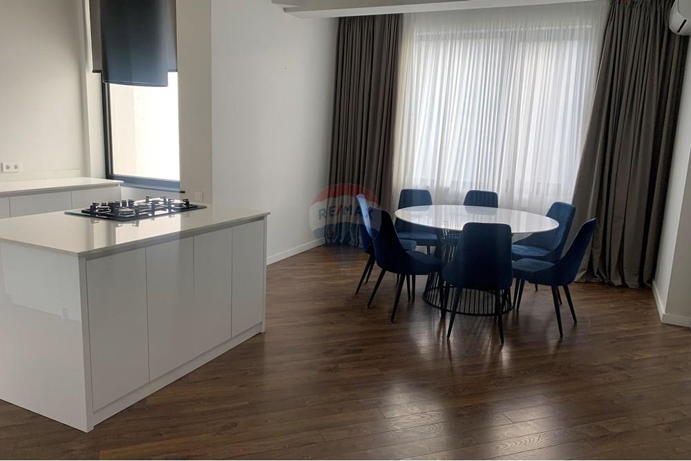 Townhouse for rent with incredible view - Photo 3