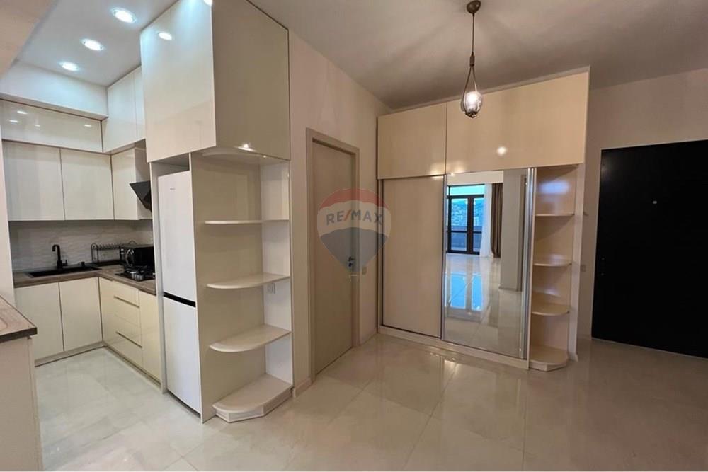 Comfortable 1-Bedroom Apartment in the Heart of Saburtalo - Photo 4