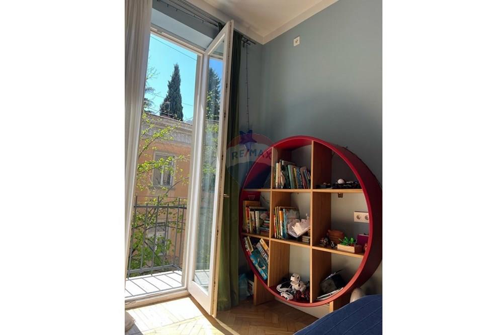ქირავდება ბინა ვერაზე - Photo 4