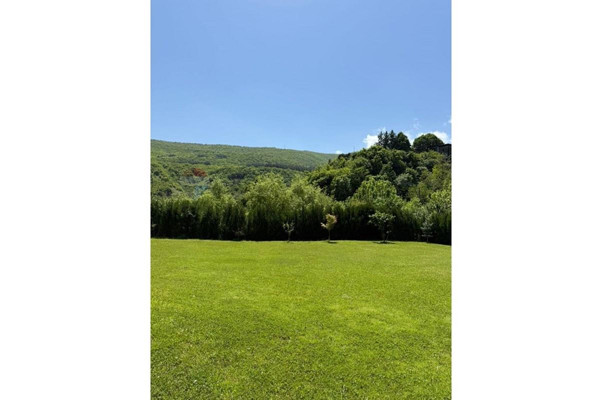 Spacious Land Plot with Scenic Views in Tskneti - Photo 5
