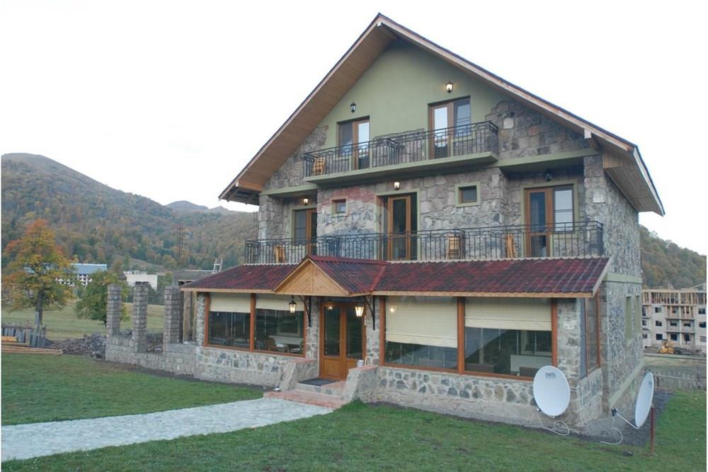 იყიდება სასტუმრო ბაკურიანში - Main Photo