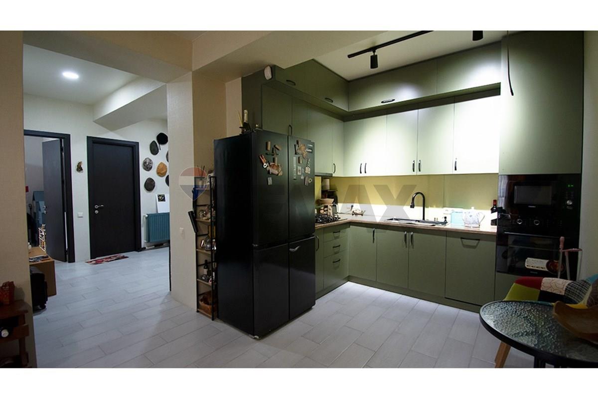 იყიდება 3-ოთახიანი ბინა Monolith Green City-ში - Photo 2