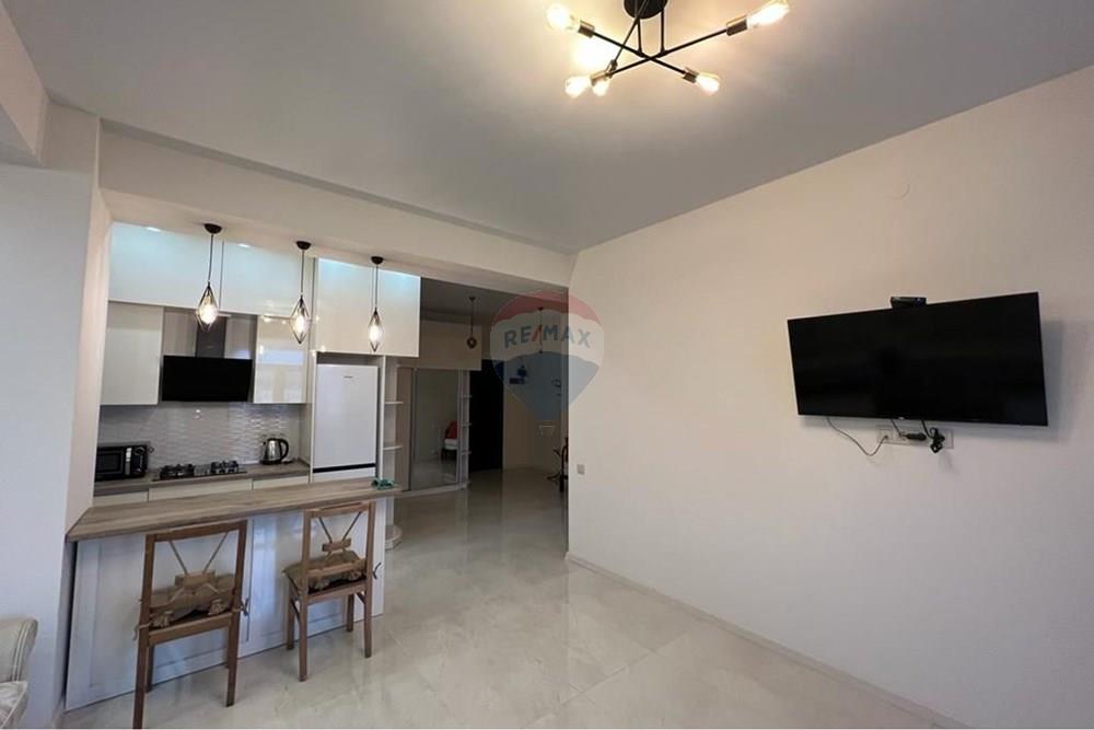 Comfortable 1-Bedroom Apartment in the Heart of Saburtalo - Photo 2