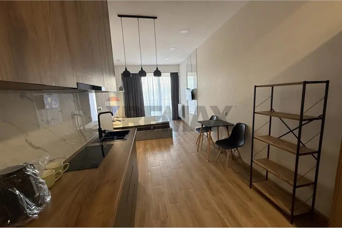 apartment with a new renovation . - Main Photo