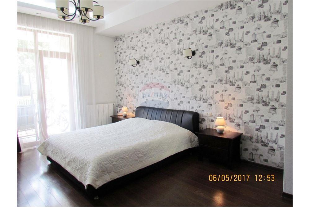 Apartment for rent in Vake - Photo 4