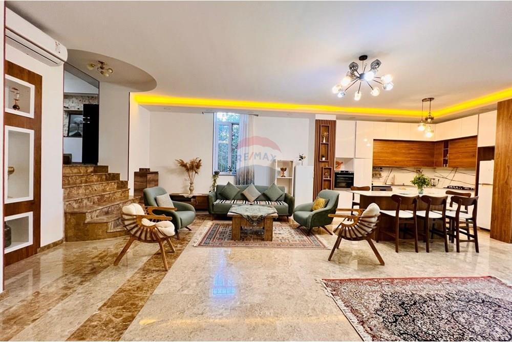 House in Vake for rent - Main Photo