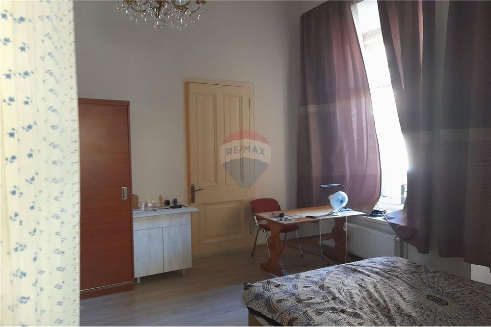 Office space for rent - Photo 5